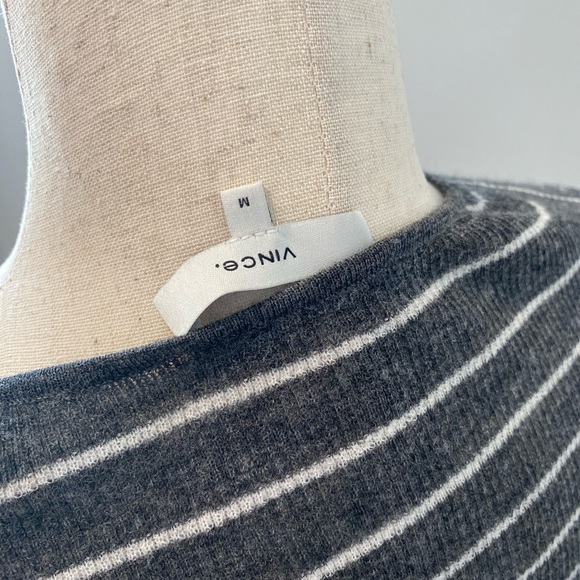 Vince 100% Wool sweater - Picture 4 of 6
